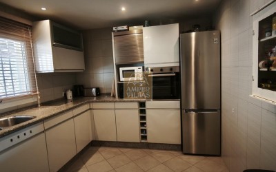 A beautiful semi-detached house with lovely sea views in Sierra Altea Golf.